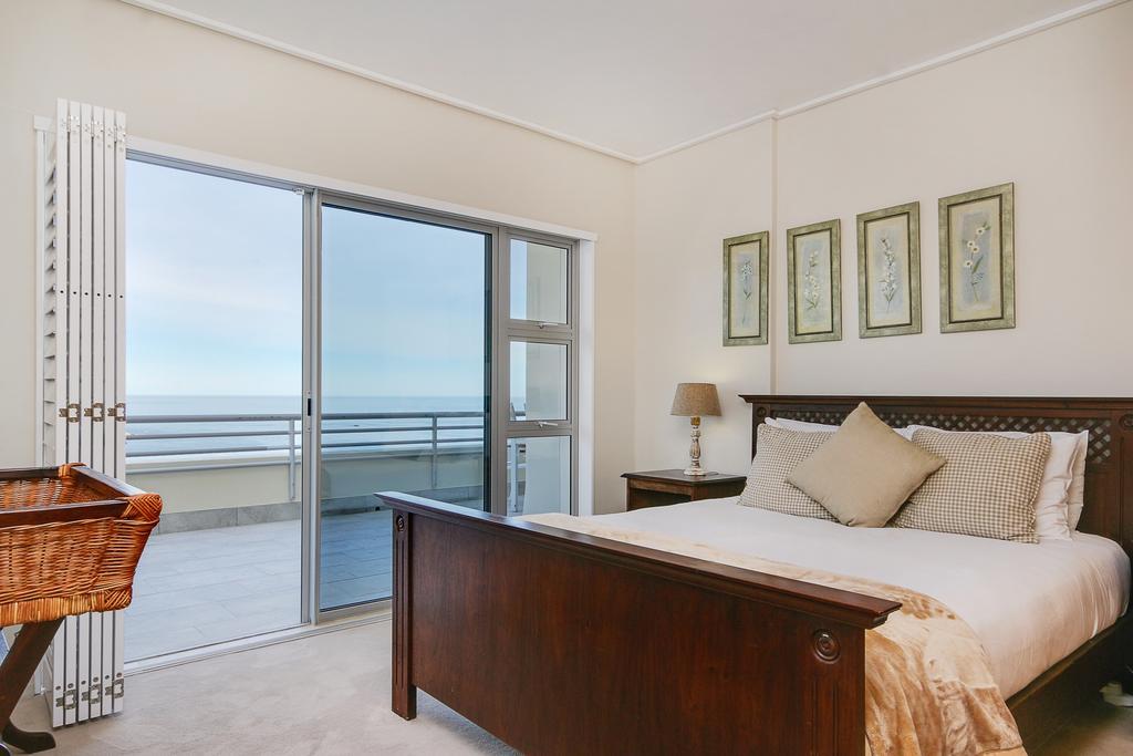 Penthouse On Clifton Apartment Cape Town Exterior photo